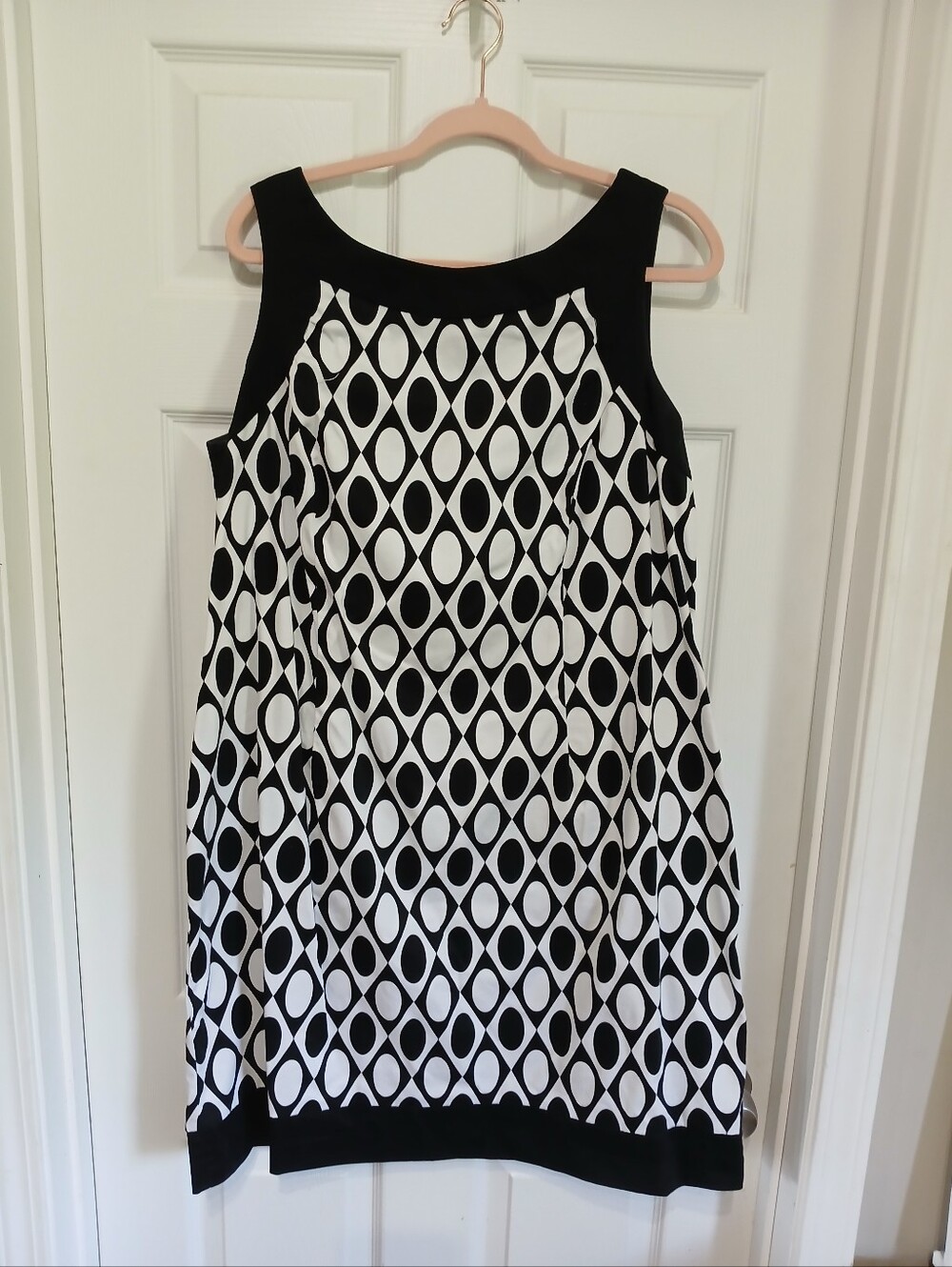 Kim Rogers Black & White Geometric Sleeveless Dress Size 18W
